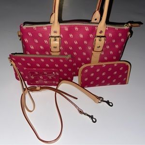 Vintage Dooney & Bourke Pink and tan bag